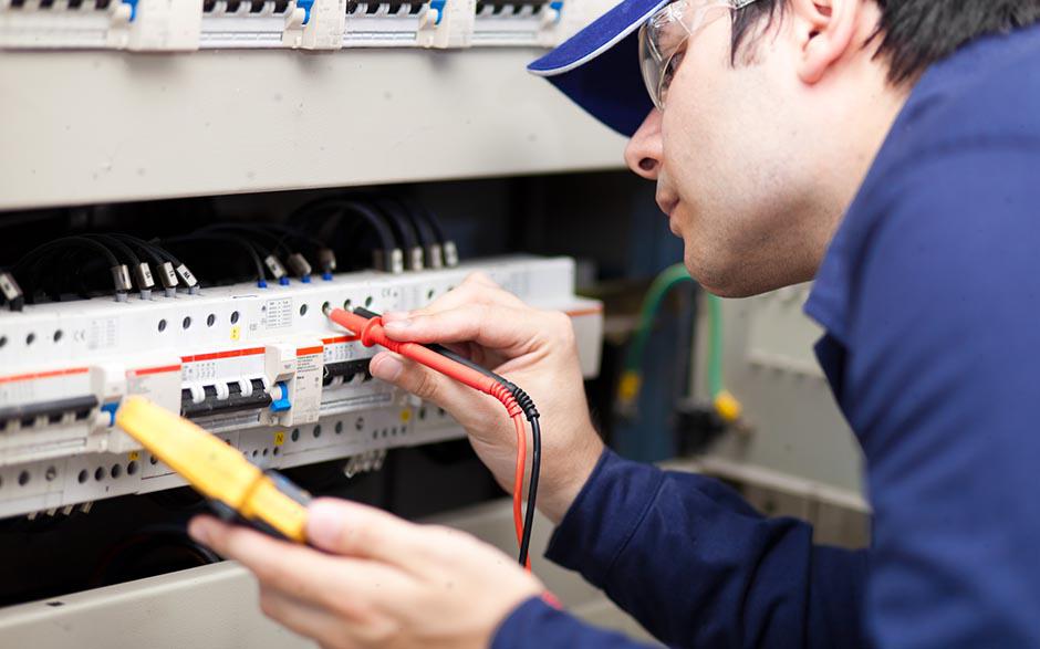 électricien de maintenance Paris 8