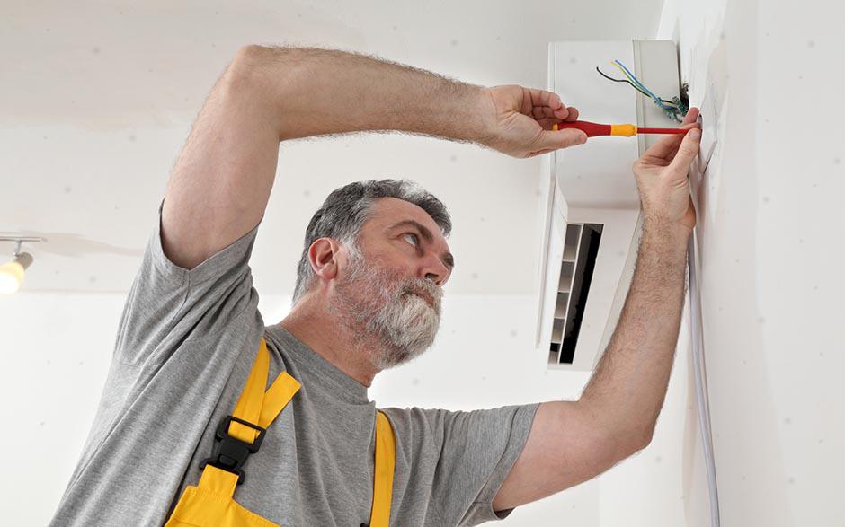 électricien de maintenance Paris 8